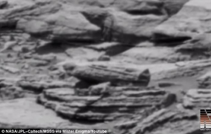 外星猎人宣称在猎奇号的火星照片中发现现代外星人墓地