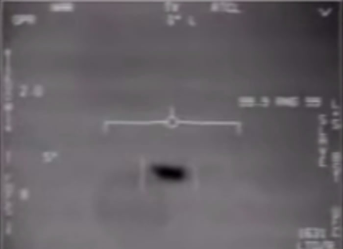 美国海军发布几腾航行员遭逢不明航行物（UFO）事情报告